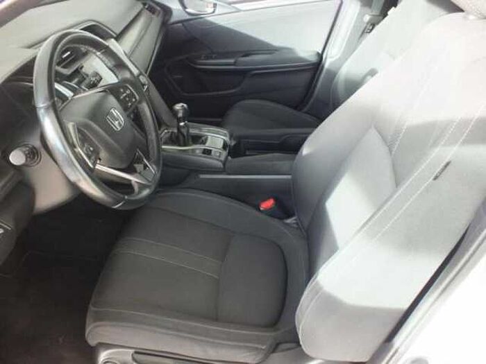 Honda Civic 1.0 i-VTEC Turbo Elegance